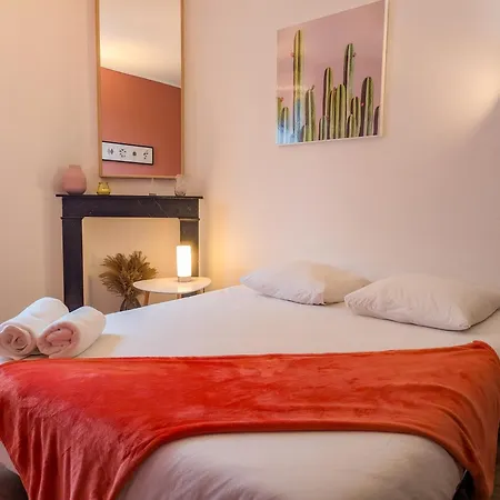 Le Cocon Bleu - Calme - Parking Gratuit - Fibre Apartment *